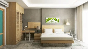 Nowoczesna sypialnia z naturalnym drewnem